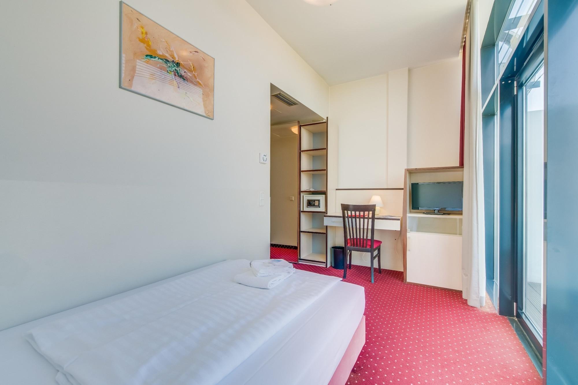 Kurfuerstendamm Hotel