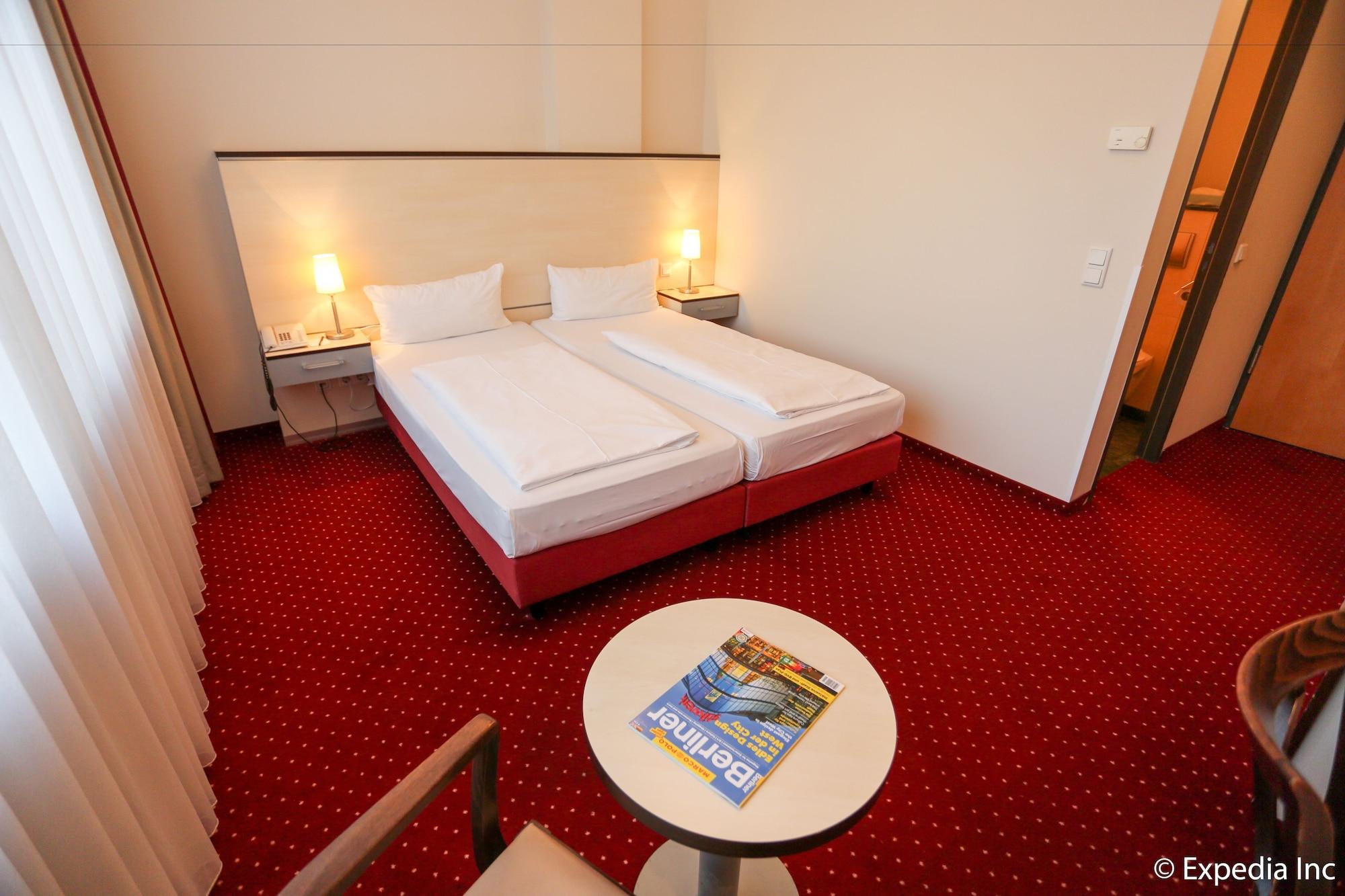 Kurfuerstendamm Hotel 3*
